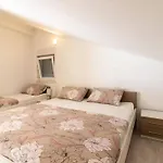 Апартаменты San *