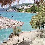 San 公寓