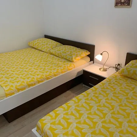 Apartment San *