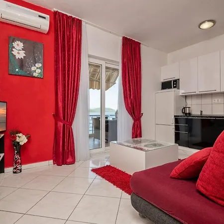 San Apartment *