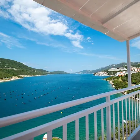 San * Neum